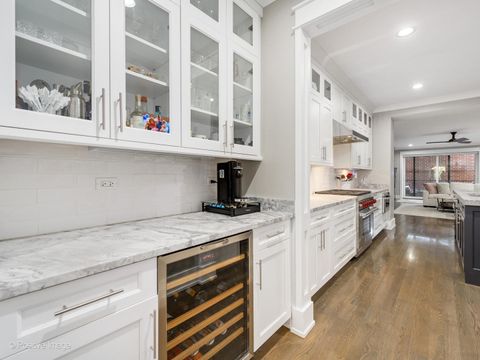 Tiny photo for 2315 W ROSCOE Street #1, Chicago, IL 60618 (MLS # 12505972)