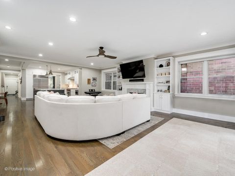 Tiny photo for 2315 W ROSCOE Street #1, Chicago, IL 60618 (MLS # 12505972)