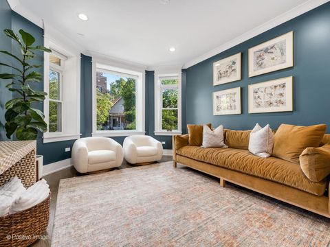 Tiny photo for 2315 W ROSCOE Street #1, Chicago, IL 60618 (MLS # 12505972)