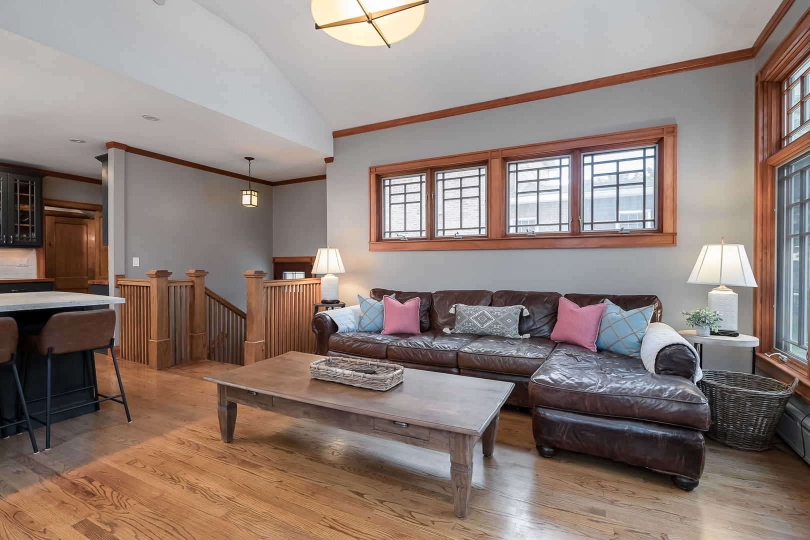 River Forest, Illinois 60305, United States, 3 Bedrooms Bedrooms, ,4 BathroomsBathrooms,Residential,Contingent,246347