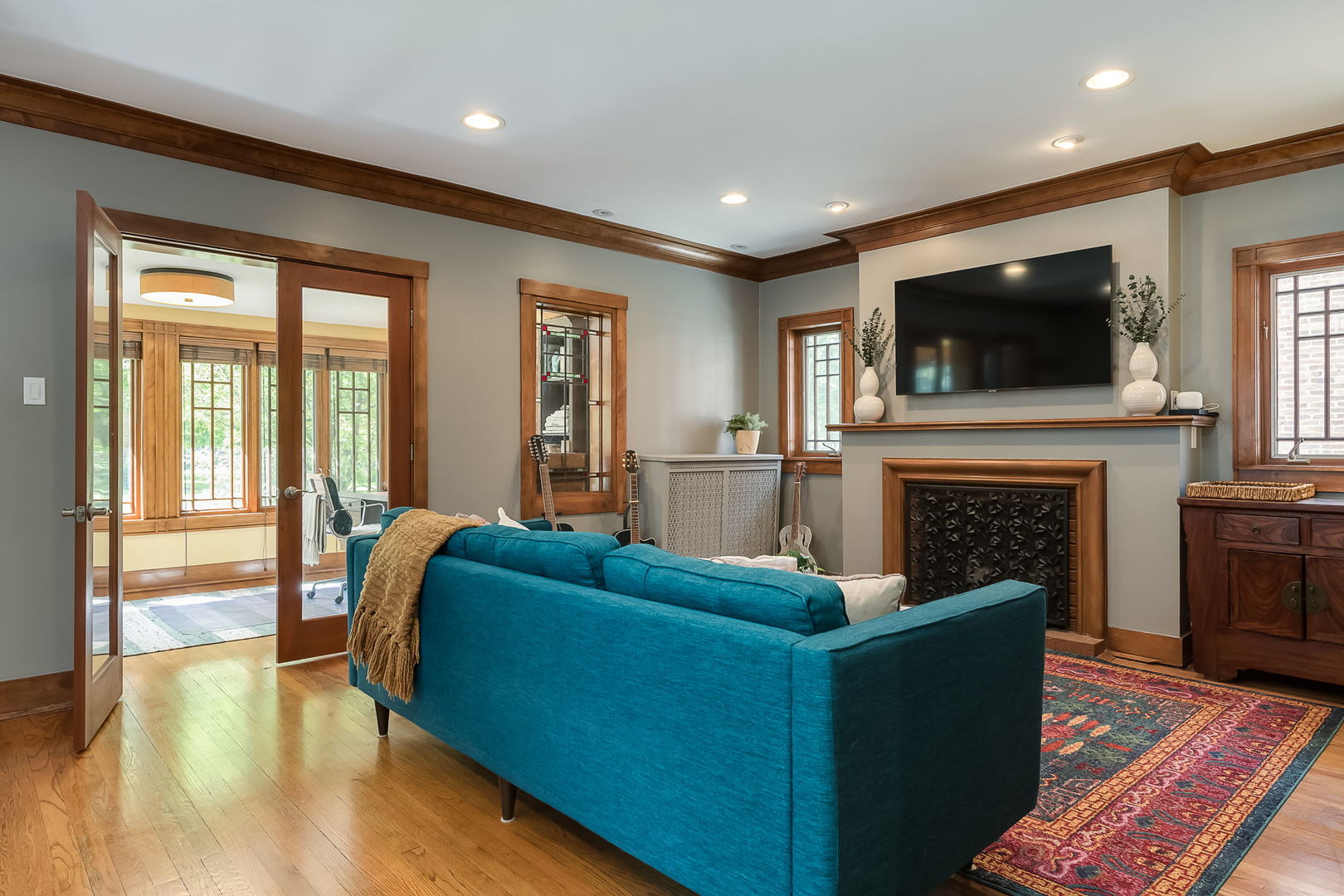 River Forest, Illinois 60305, United States, 3 Bedrooms Bedrooms, ,4 BathroomsBathrooms,Residential,Contingent,246347