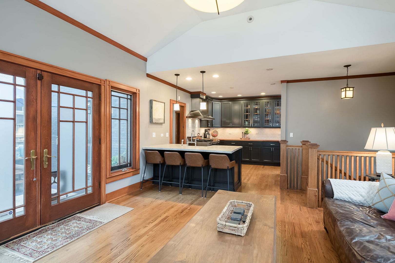 River Forest, Illinois 60305, United States, 3 Bedrooms Bedrooms, ,4 BathroomsBathrooms,Residential,Contingent,246347