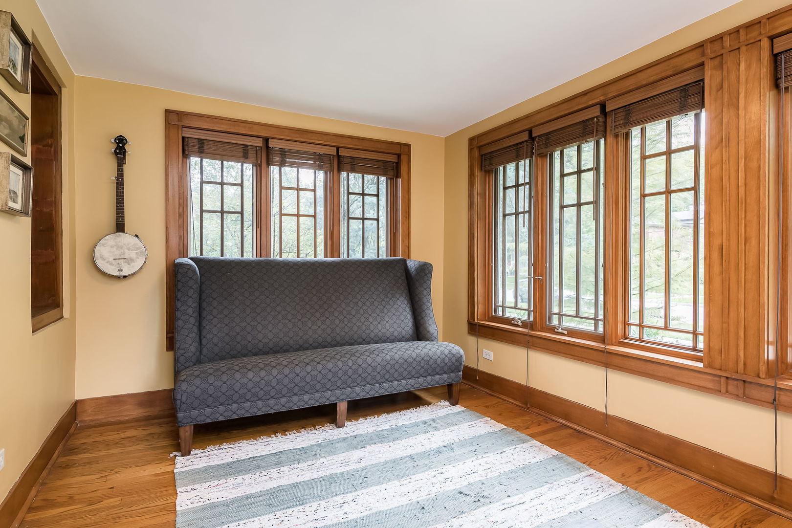 River Forest, Illinois 60305, United States, 3 Bedrooms Bedrooms, ,4 BathroomsBathrooms,Residential,Contingent,246347