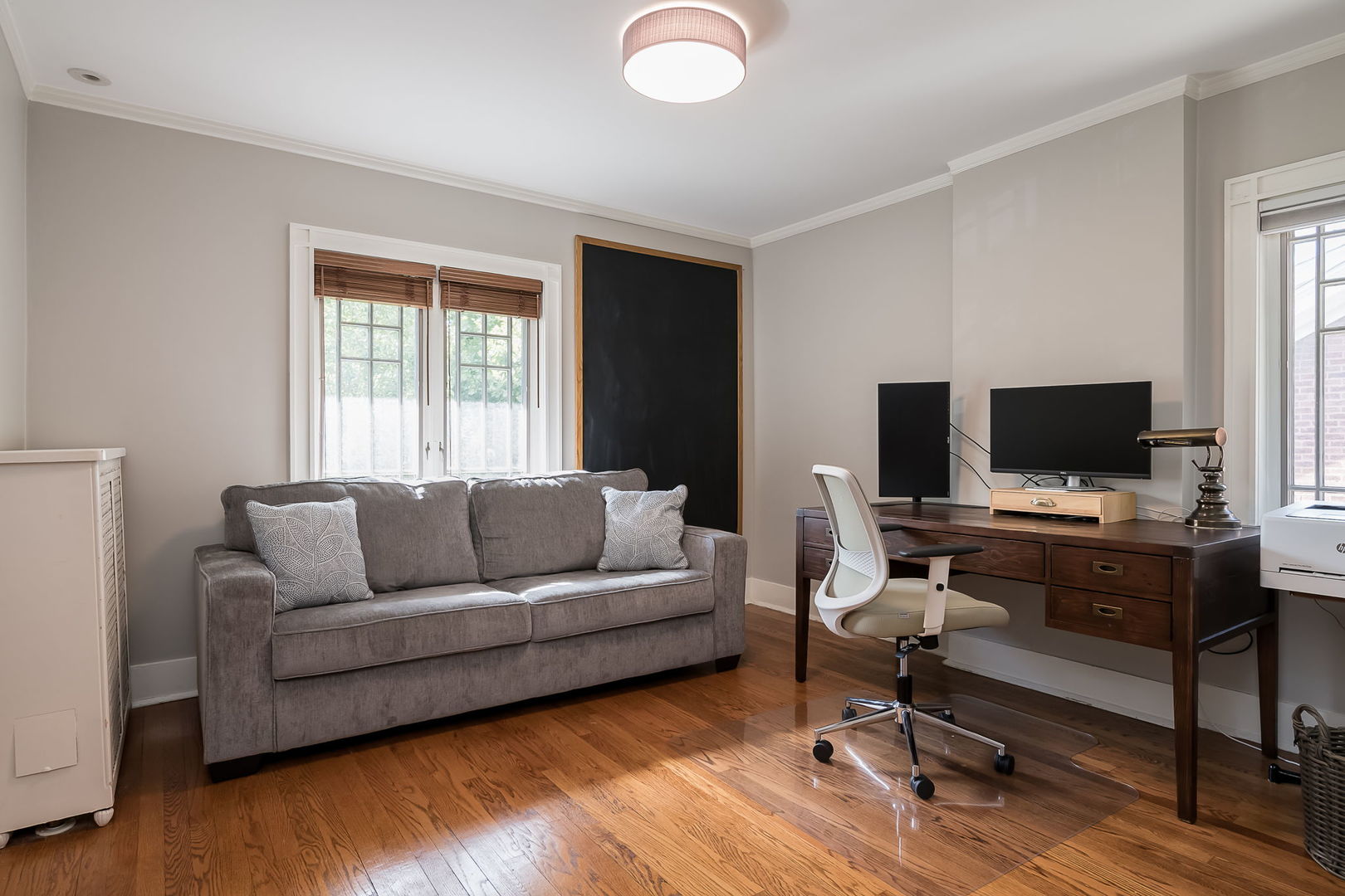 River Forest, Illinois 60305, United States, 3 Bedrooms Bedrooms, ,4 BathroomsBathrooms,Residential,Contingent,246347