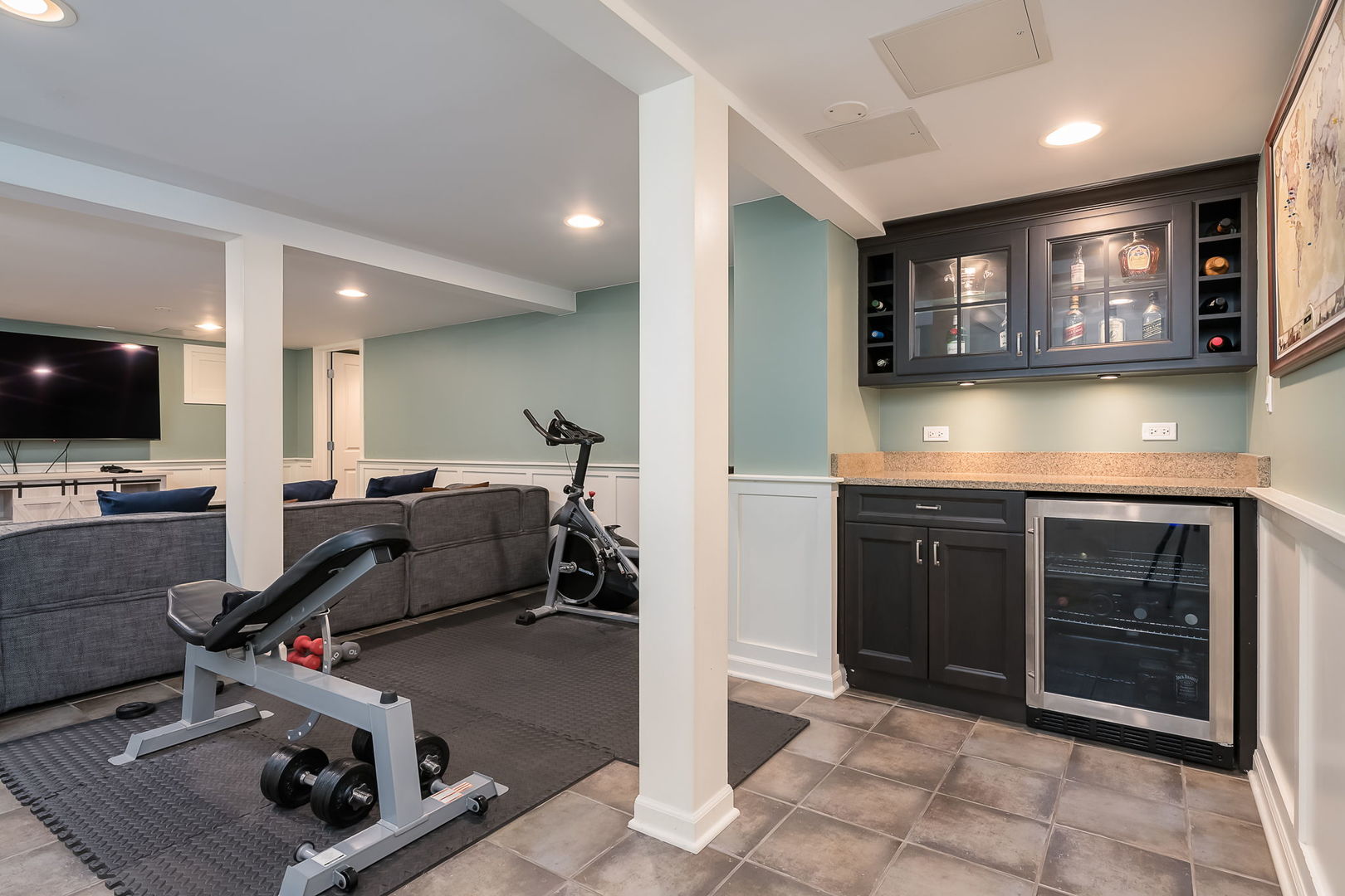 River Forest, Illinois 60305, United States, 3 Bedrooms Bedrooms, ,4 BathroomsBathrooms,Residential,Contingent,246347