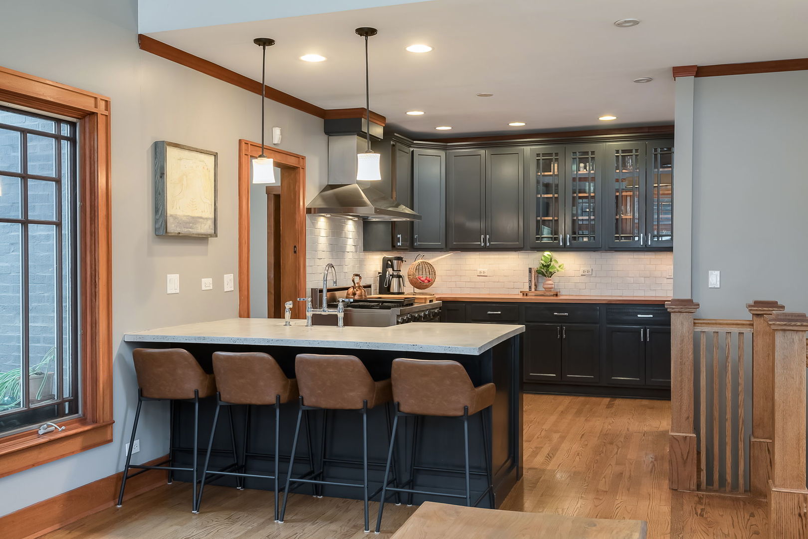 River Forest, Illinois 60305, United States, 3 Bedrooms Bedrooms, ,4 BathroomsBathrooms,Residential,Contingent,246347