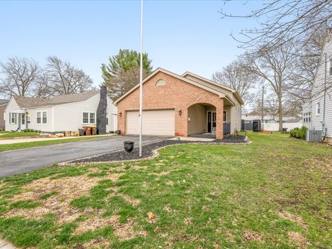 Tiny photo for 207 Coronado Boulevard, Loves Park, IL 61111 (MLS # 12612750)