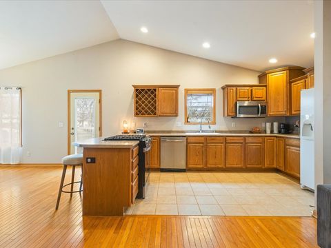 Tiny photo for 207 Coronado Boulevard, Loves Park, IL 61111 (MLS # 12612750)