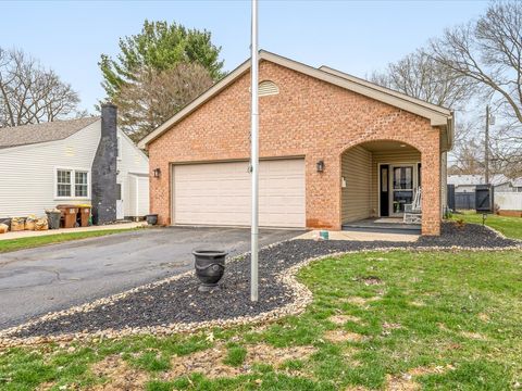 Tiny photo for 207 Coronado Boulevard, Loves Park, IL 61111 (MLS # 12612750)