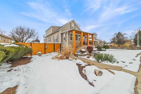 Tiny photo for 608 Morris Avenue, Bellwood, IL 60104 (MLS # 12539647)