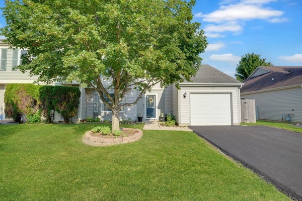 135 PINEHURST DR, MUNDELEIN, IL 60060 - Image 4149d875c8d2f0fd4d2cb4c7404bff95/3902146891