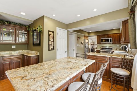 Tiny photo for 6900 Olde Gatehouse Road, Tinley Park, IL 60477 (MLS # 12619889)