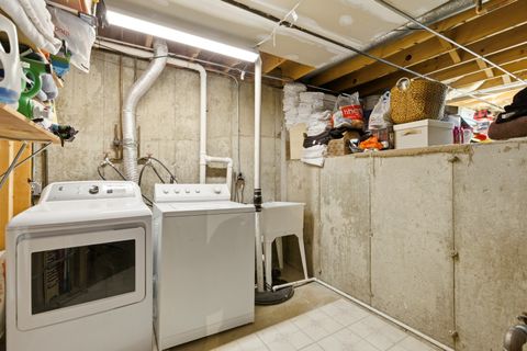 Tiny photo for 6900 Olde Gatehouse Road, Tinley Park, IL 60477 (MLS # 12619889)