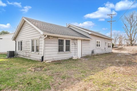 Tiny photo for 515 2nd Avenue W, Milan, IL 61264 (MLS # 12602287)