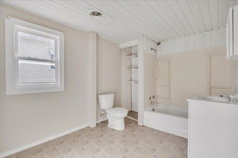 Tiny photo for 515 2nd Avenue W, Milan, IL 61264 (MLS # 12602287)