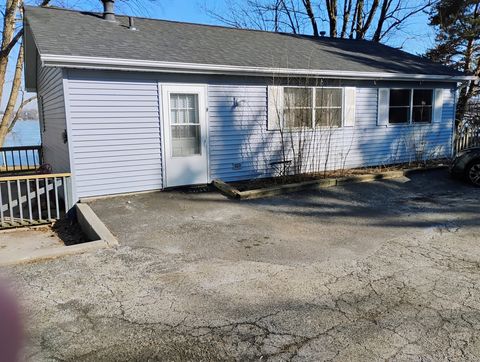 152 North Avenue 9 Wauconda IL 60084