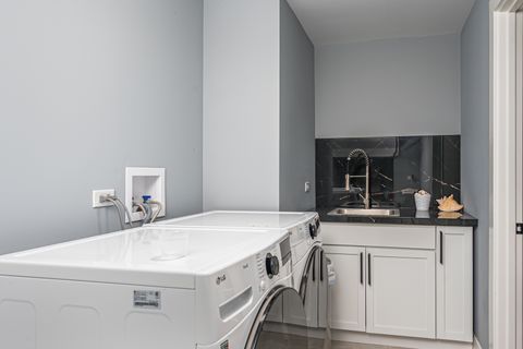 Tiny photo for 101 N Schoenbeck Road, Prospect Heights, IL 60070 (MLS # 12541099)