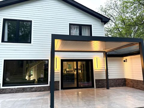 Tiny photo for 101 N Schoenbeck Road, Prospect Heights, IL 60070 (MLS # 12541099)