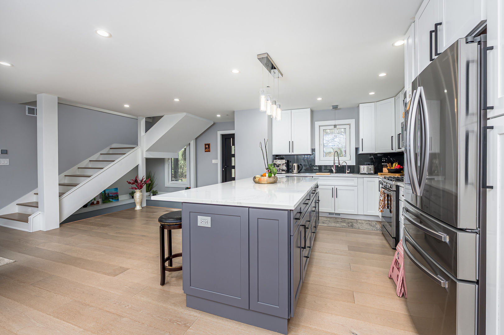 101 N Schoenbeck Road