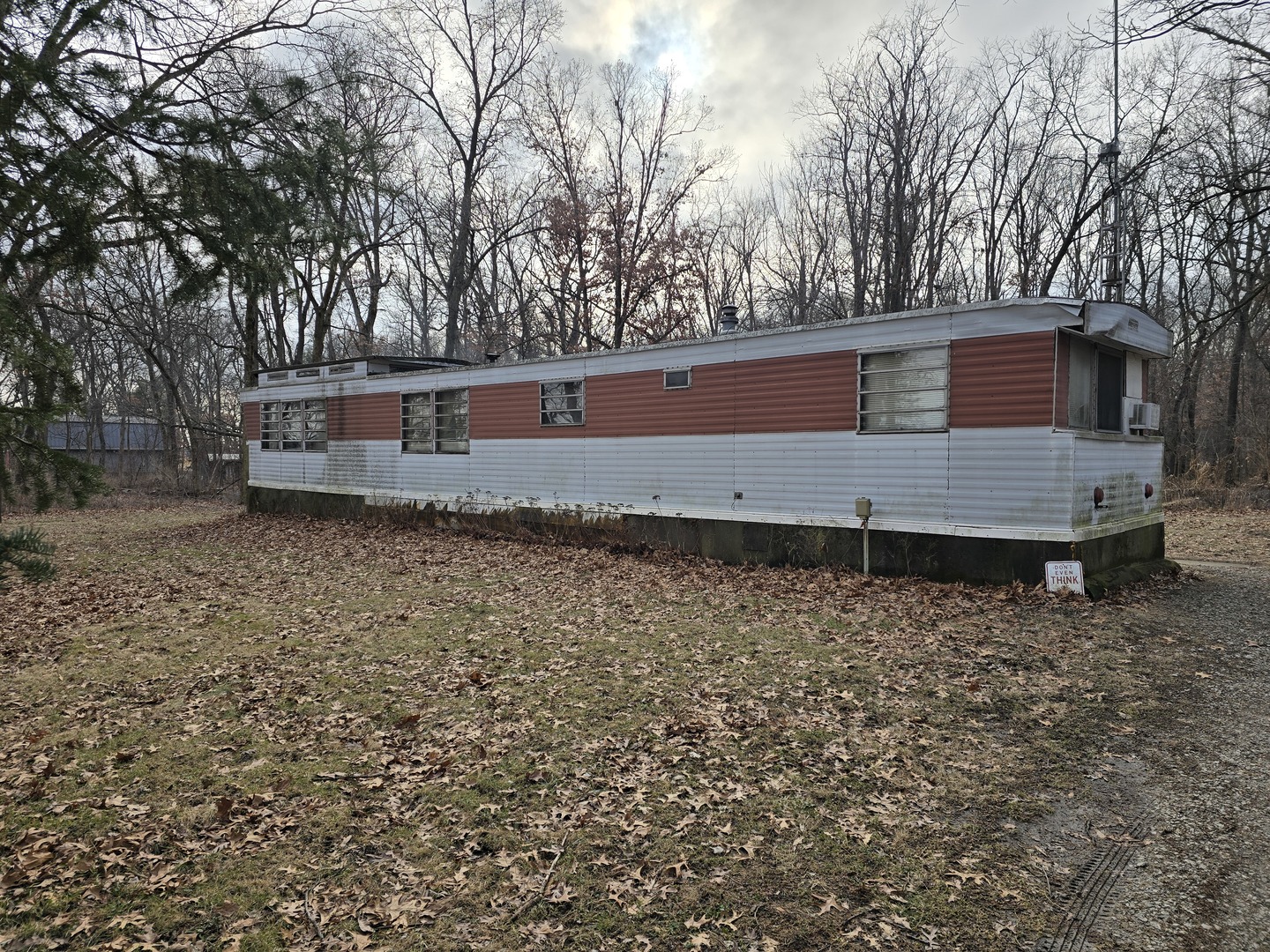 3669 E 2075th Road