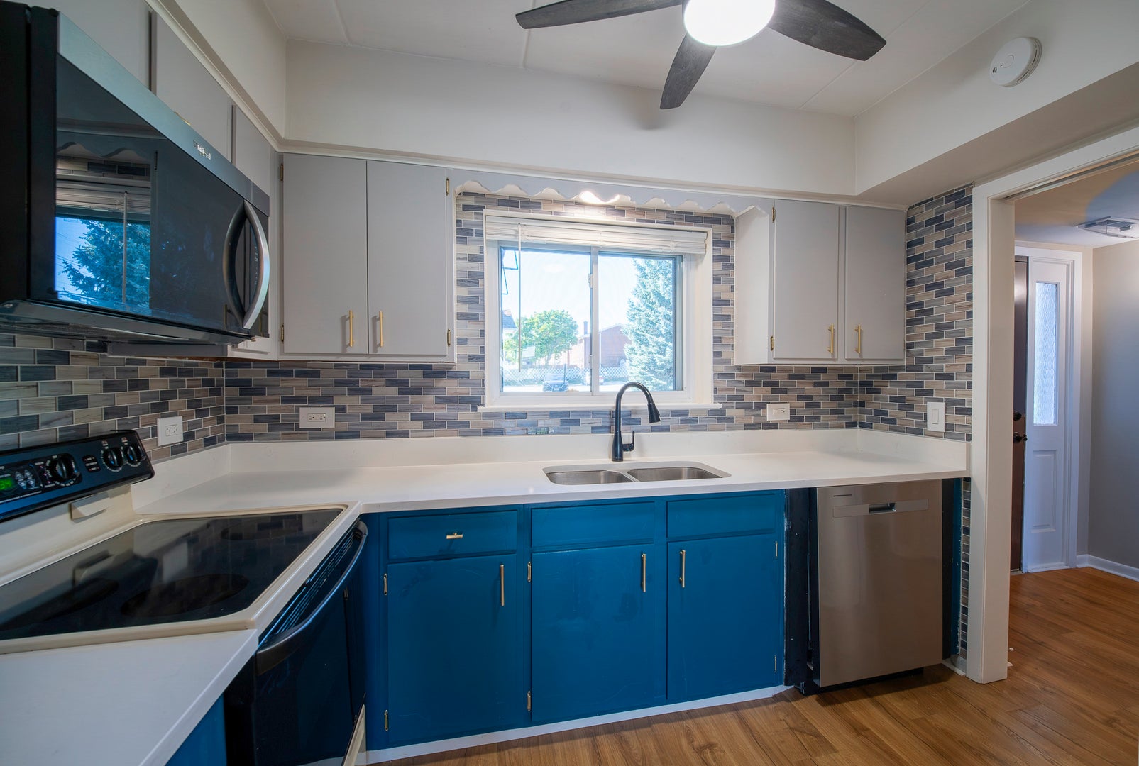 3N550 Crown Road 9