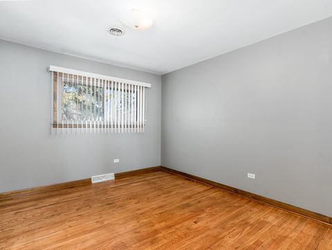 Tiny photo for 6429 W 114th Street, Worth, IL 60482 (MLS # 12573224)