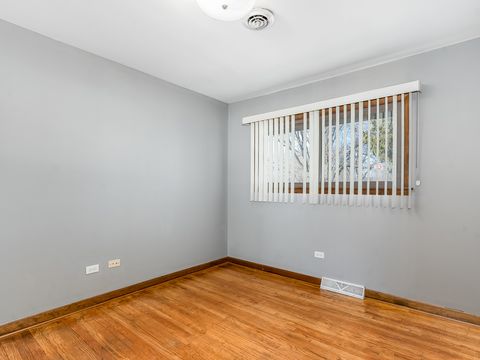 Tiny photo for 6429 W 114th Street, Worth, IL 60482 (MLS # 12573224)