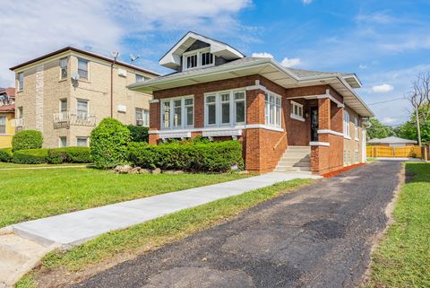 Photo of 1627 N Narragansett Avenue, Chicago, IL 60639 (MLS # 12481481) Photo of 1627 N Narragansett Avenue, Chicago, IL 60639 (MLS # 12481481)