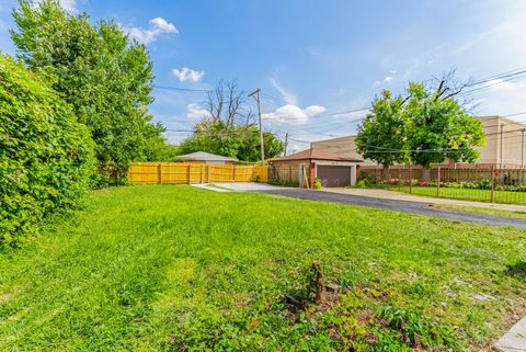 Tiny photo for 1627 N Narragansett Avenue, Chicago, IL 60639 (MLS # 12481481)