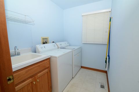 Tiny photo for 406 Windsor Drive, Oswego, IL 60543 (MLS # 12427052)