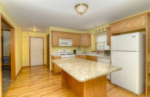 Tiny photo for 406 Windsor Drive, Oswego, IL 60543 (MLS # 12427052)