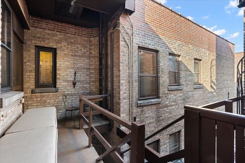 Tiny photo for 304 N Grove Avenue #3B, Oak Park, IL 60302 (MLS # 12599293)