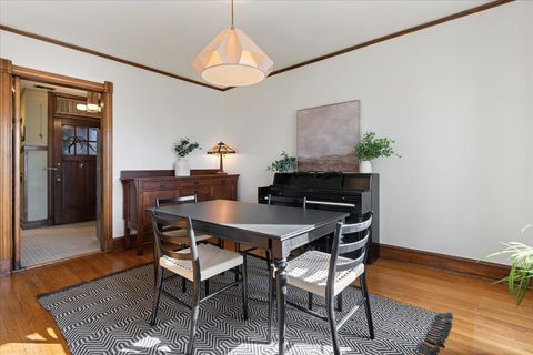 Tiny photo for 304 N Grove Avenue #3B, Oak Park, IL 60302 (MLS # 12599293)