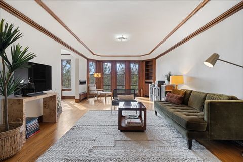 Tiny photo for 304 N Grove Avenue #3B, Oak Park, IL 60302 (MLS # 12599293)