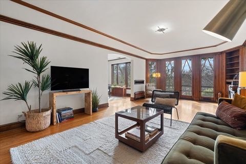 Tiny photo for 304 N Grove Avenue #3B, Oak Park, IL 60302 (MLS # 12599293)