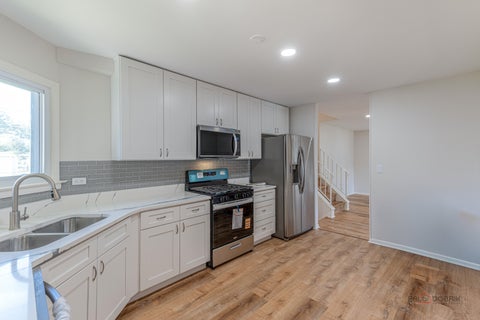 Tiny photo for 70 Dover Drive, Des Plaines, IL 60018 (MLS # 12757126)