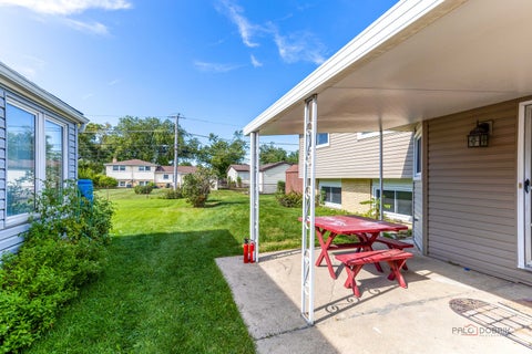 Tiny photo for 70 Dover Drive, Des Plaines, IL 60018 (MLS # 12757126)