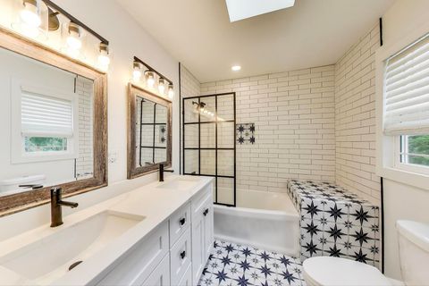 Tiny photo for 1329 Neskola Court, Naperville, IL 60564 (MLS # 12416467)