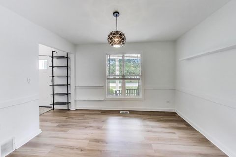 Tiny photo for 1329 Neskola Court, Naperville, IL 60564 (MLS # 12416467)