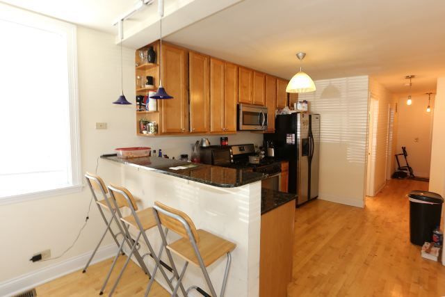 1059 W Fry Street 1
