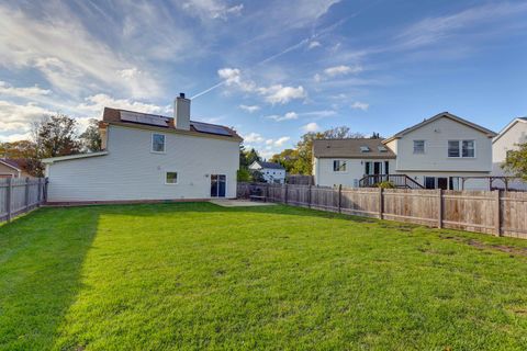 Tiny photo for 1094 Shady Tree Lane, Wheeling, IL 60090 (MLS # 12505736)