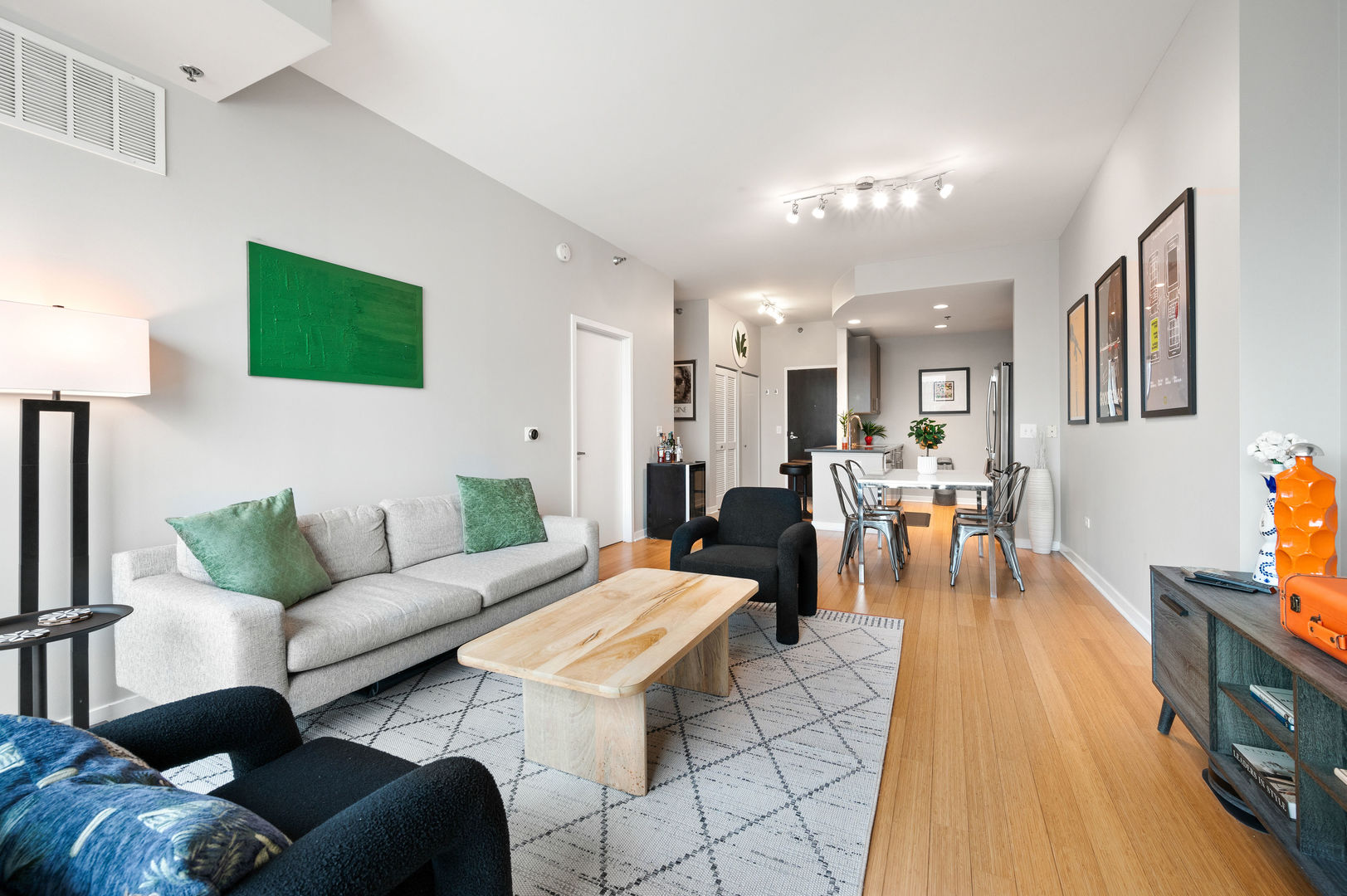 303 W OHIO Street 1709