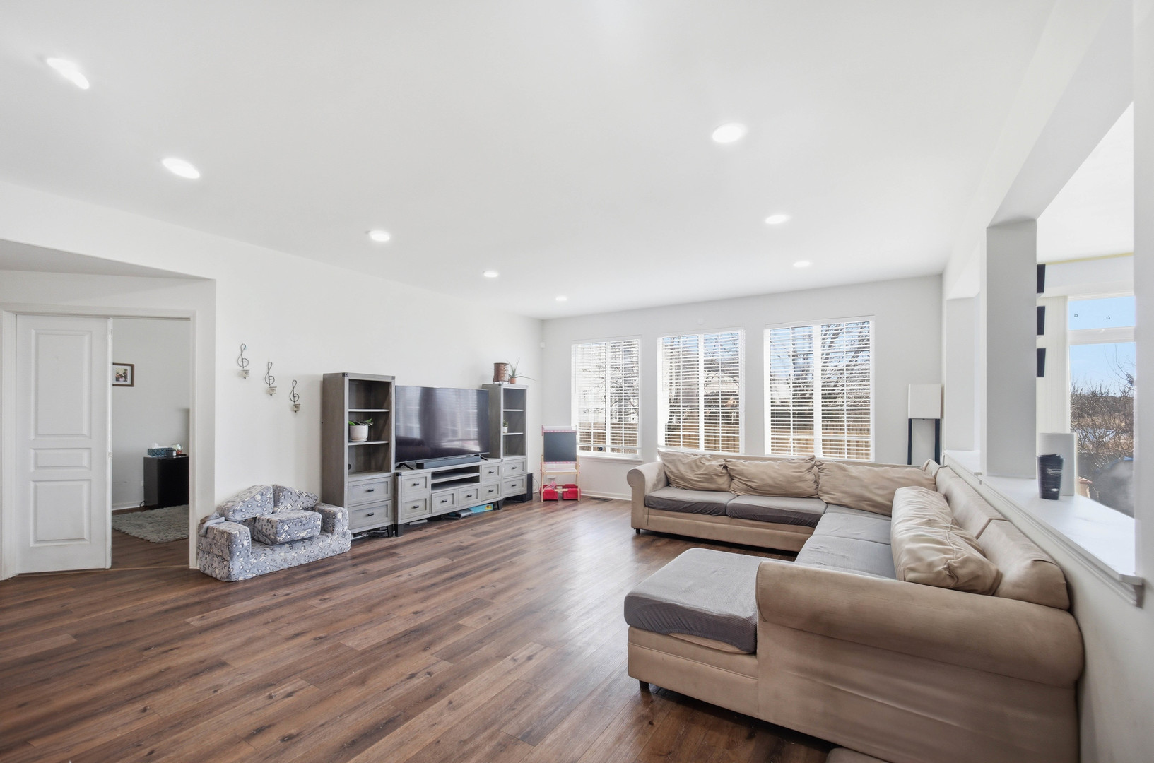1341 S Meadow Lane