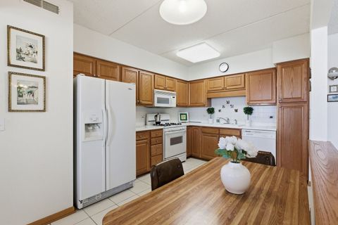 Tiny photo for 5055 W Madison Street #507, Skokie, IL 60077 (MLS # 12551607)