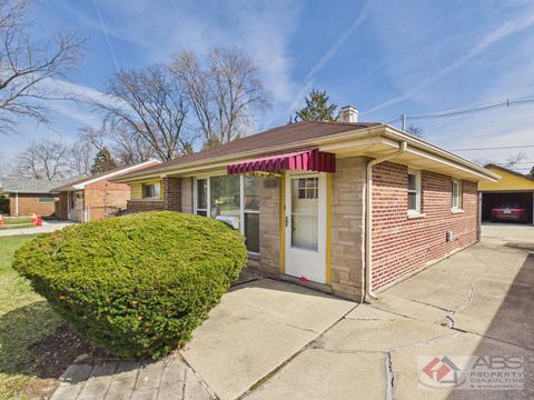 Tiny photo for 15509 Rose Drive, South Holland, IL 60473 (MLS # 12599792)