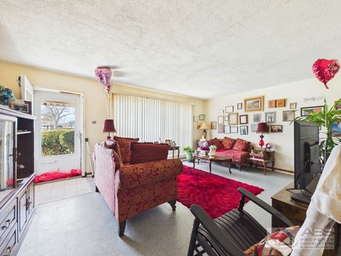 Tiny photo for 15509 Rose Drive, South Holland, IL 60473 (MLS # 12599792)