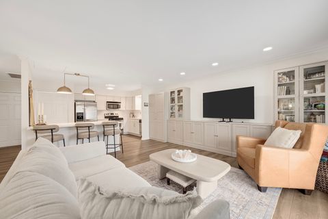 Tiny photo for 4900 Forest Avenue #108, Downers Grove, IL 60515 (MLS # 12583745)