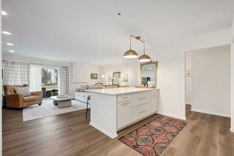 Tiny photo for 4900 Forest Avenue #108, Downers Grove, IL 60515 (MLS # 12583745)