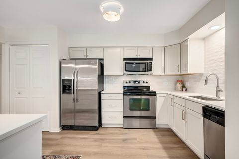 Tiny photo for 4900 Forest Avenue #108, Downers Grove, IL 60515 (MLS # 12583745)