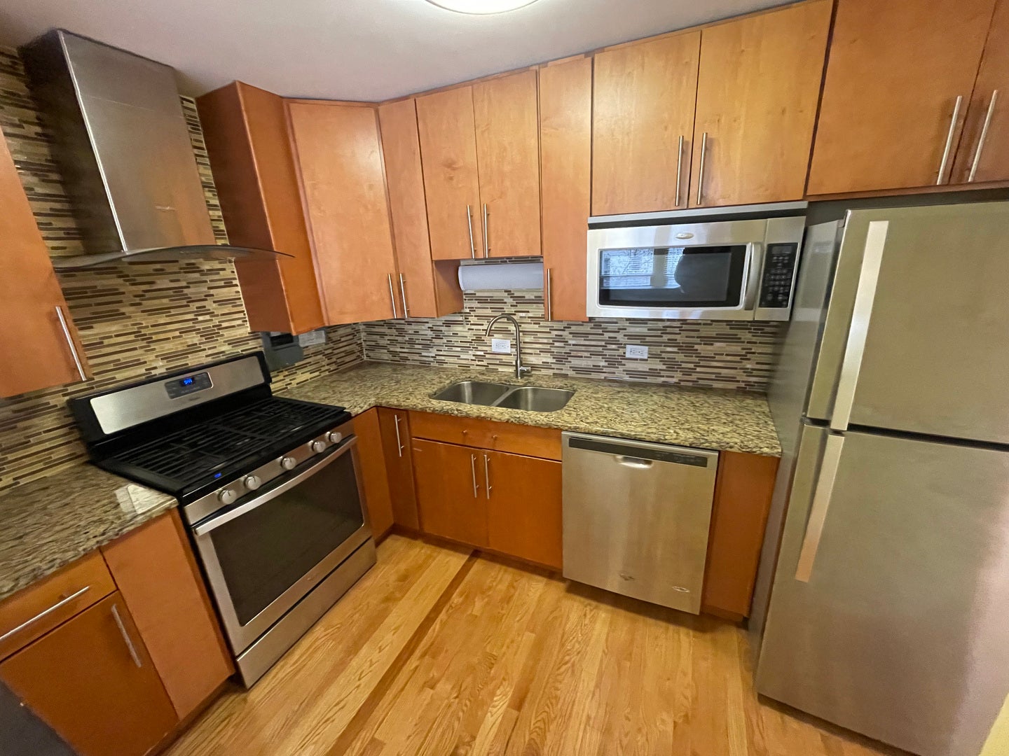 1450 E 55th Place 318S